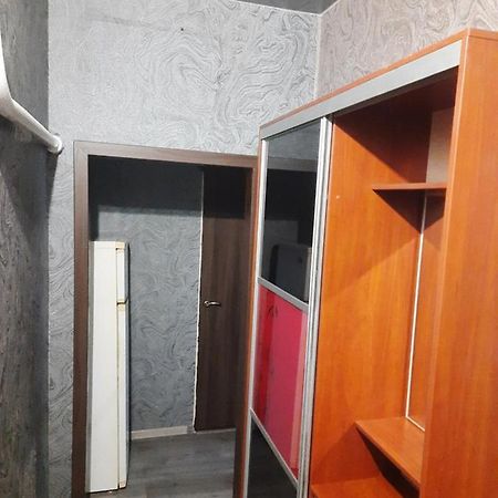 Apartment 2 Bed Rooms Near Aristokrat Zaporizhia Extérieur photo